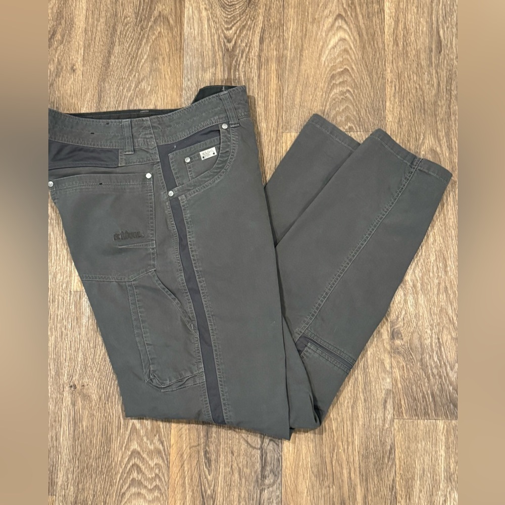 KUHL Radikl Men's Pants Size 32 X 32 - KLASSIK FIT Gray Outdoors Hiking